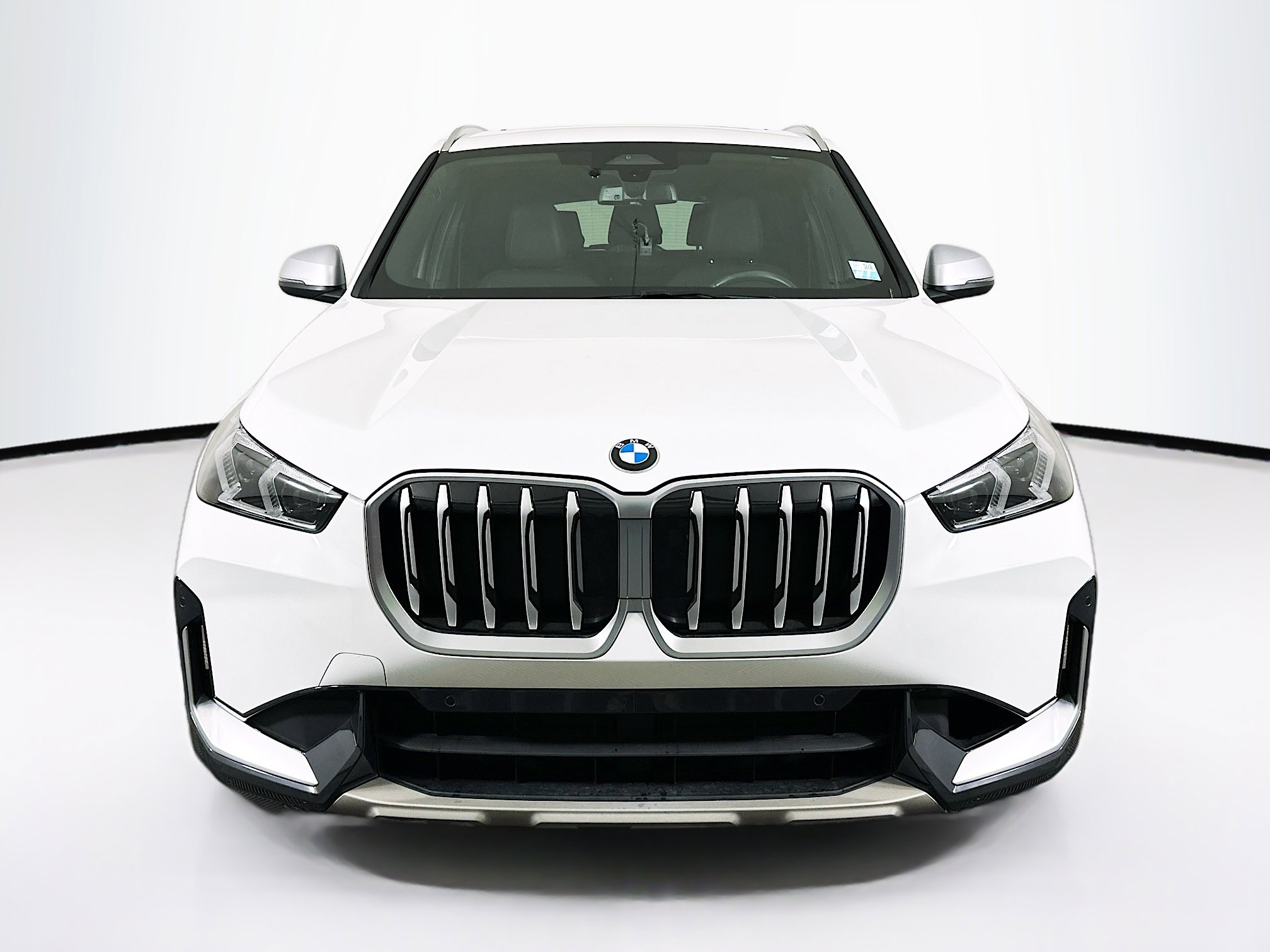 Used 2024 BMW X1 xDrive28i w/ Convenience Package image 2