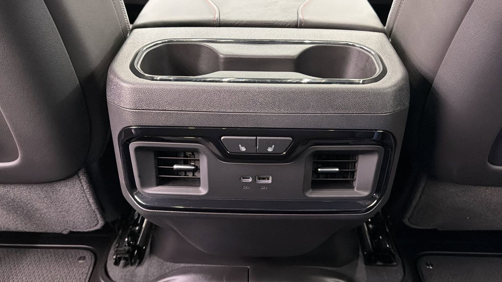 Used 2025 GMC Sierra 1500 AT4X image 39