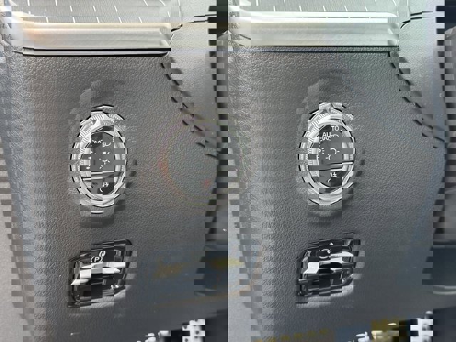 Used 2024 Mercedes-Benz C 300 Sedan image 18