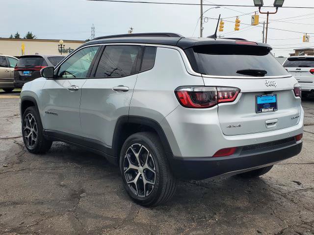 Used 2024 Jeep Compass Limited AWD/4WD image 5