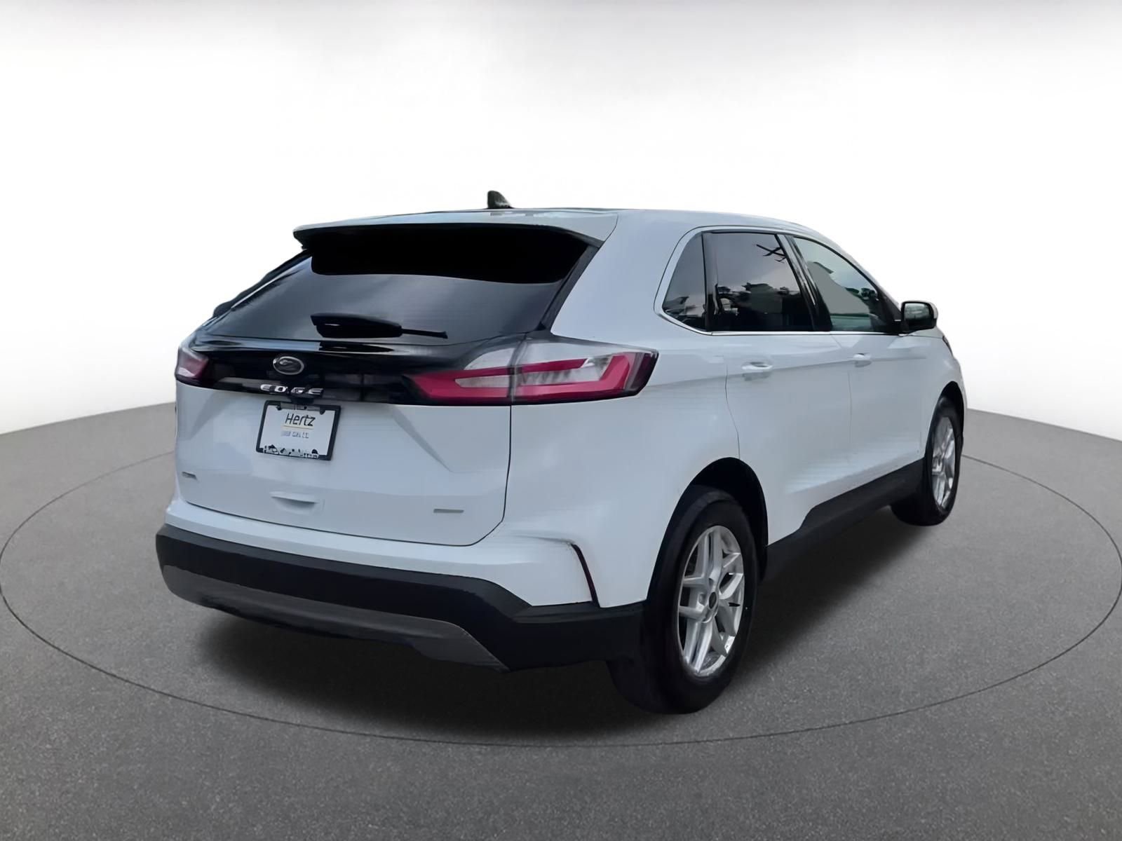 Used 2024 Ford Edge SEL image 14