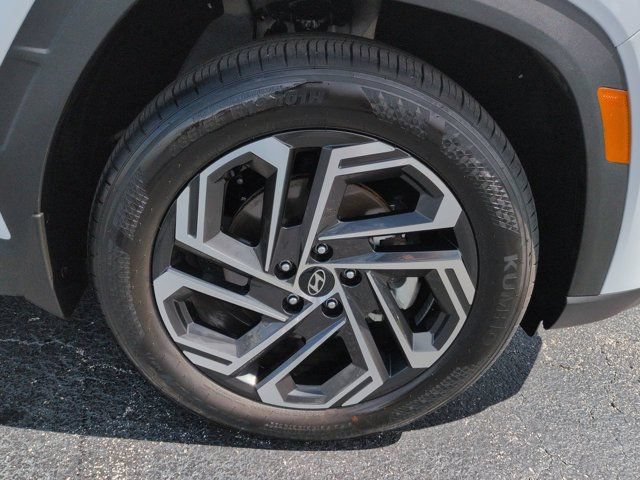 Certified 2026 Hyundai Tucson Limited FWD image 11