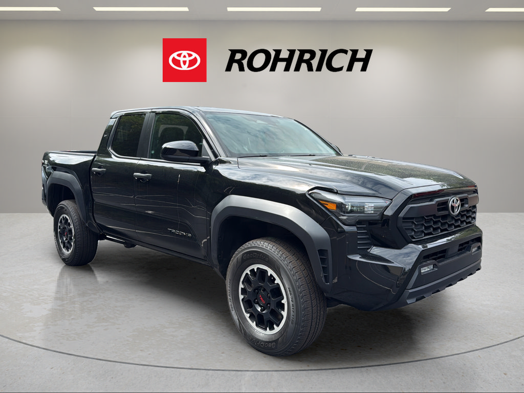 Used 2024 Toyota Tacoma TRD Off-Road AWD/4WD image 4