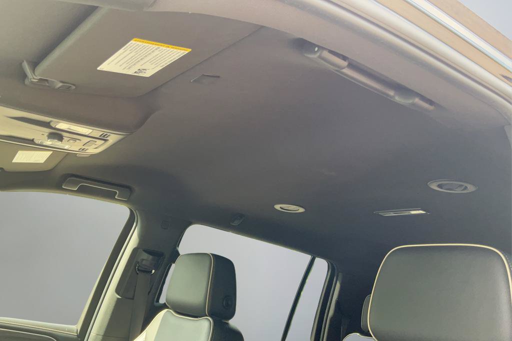 Certified 2024 GMC Yukon XL SLT RWD image 18