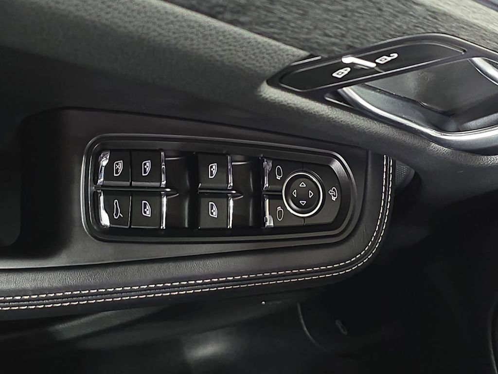 Certified 2023 Porsche Macan GTS AWD/4WD image 21