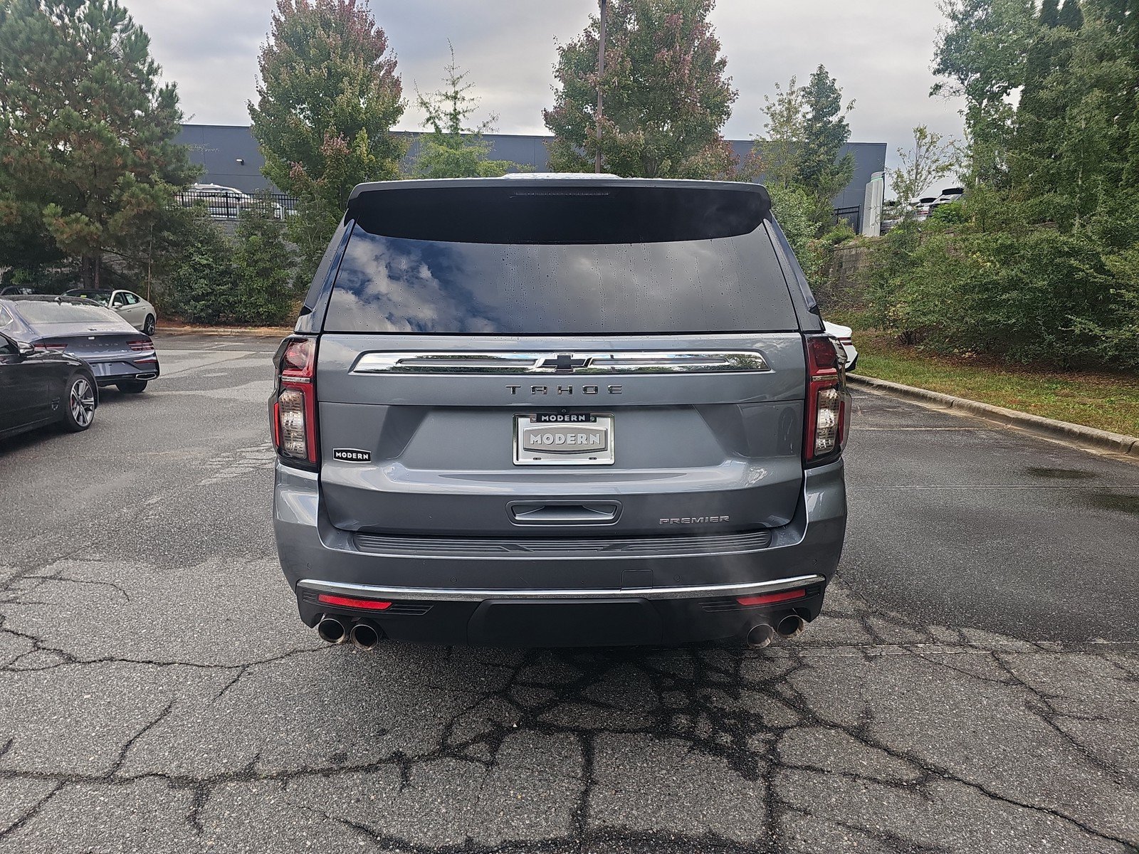 Used 2022 Chevrolet Tahoe Premier AWD/4WD image 8