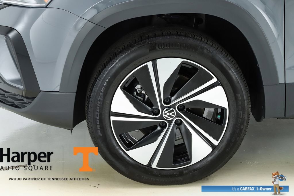 Used 2024 Volkswagen Taos SE image 5