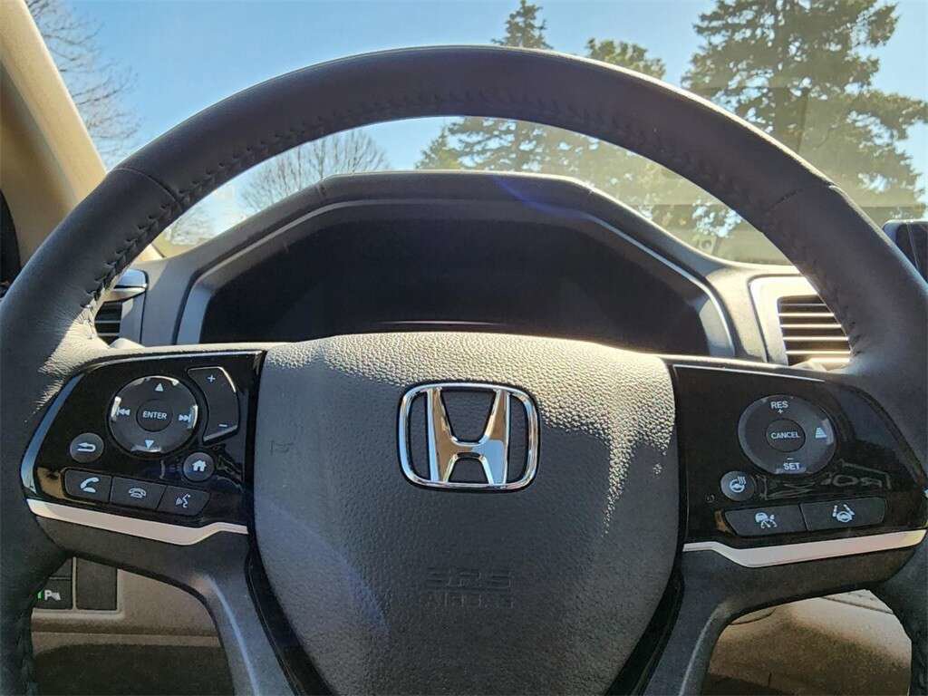 Used 2023 Honda Odyssey Elite image 26