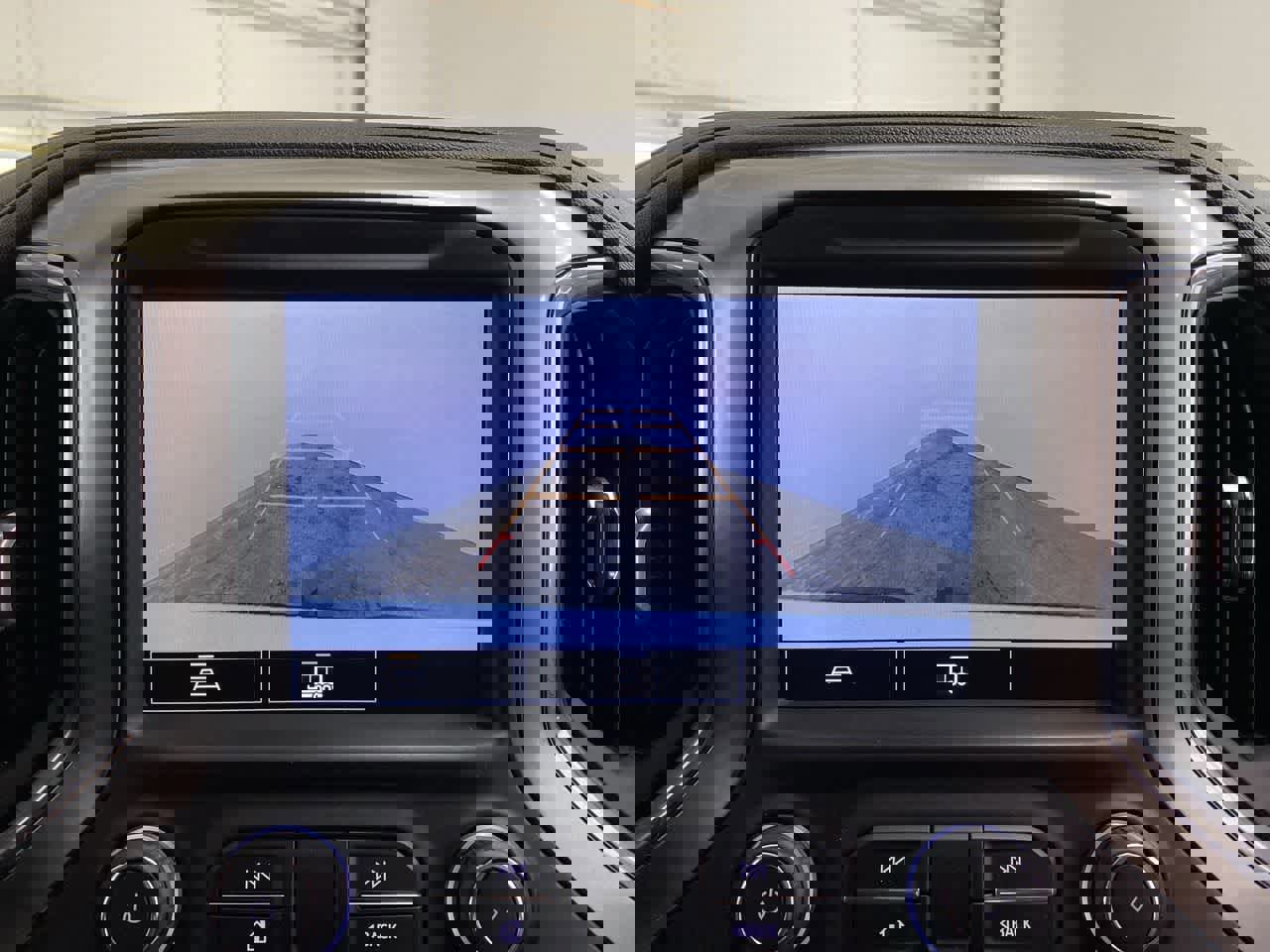 Used 2021 Chevrolet Silverado 1500 LT Trail Boss w/ Convenience Package II image 24