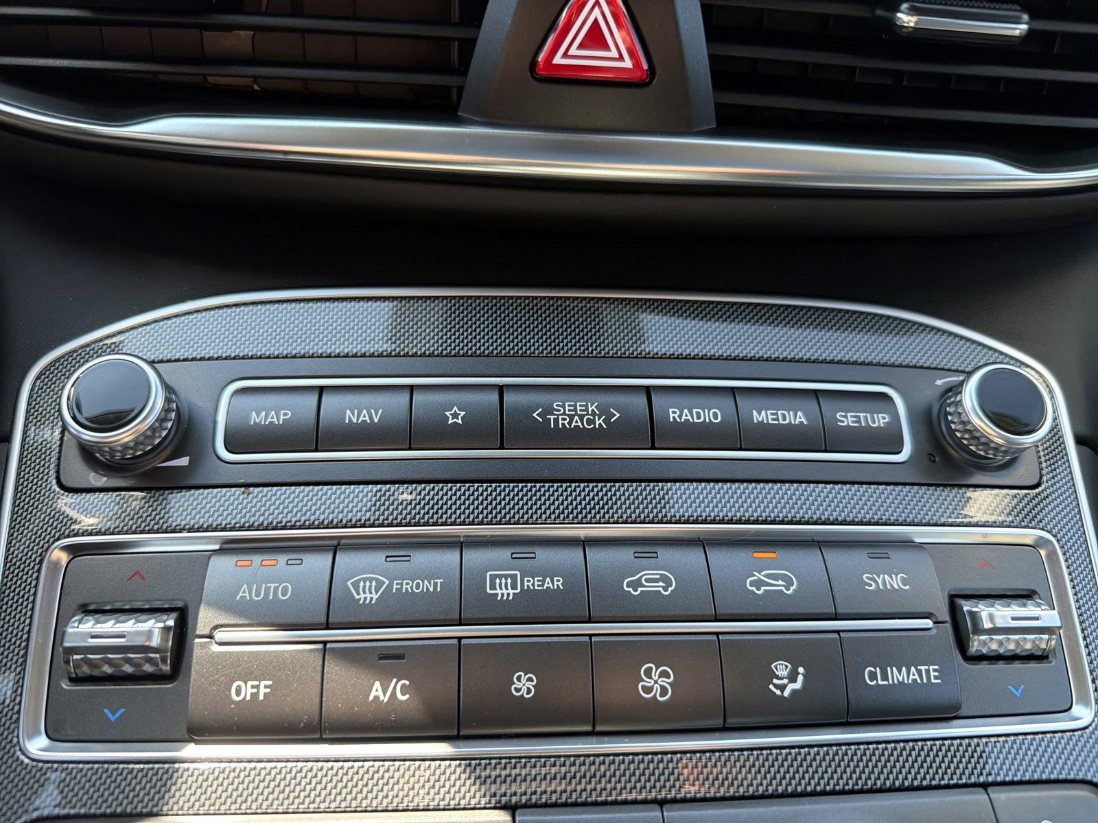 Used 2022 Hyundai Santa Fe Limited w/ Cargo Package image 23