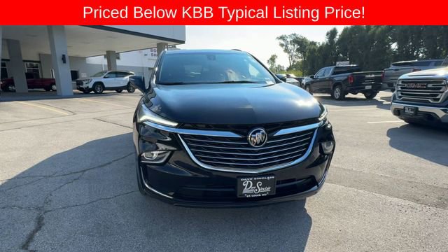 Used 2023 Buick Enclave Premium w/ Experience Buick Package FWD image 3