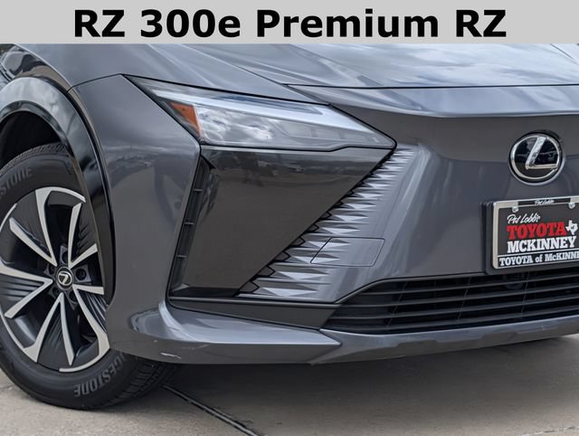 Used 2024 Lexus RZ 300e Premium w/ Accessory Package (2T) FWD image 3