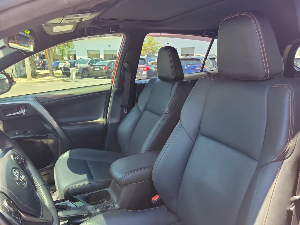 Used 2017 Toyota RAV4 SE FWD image 20