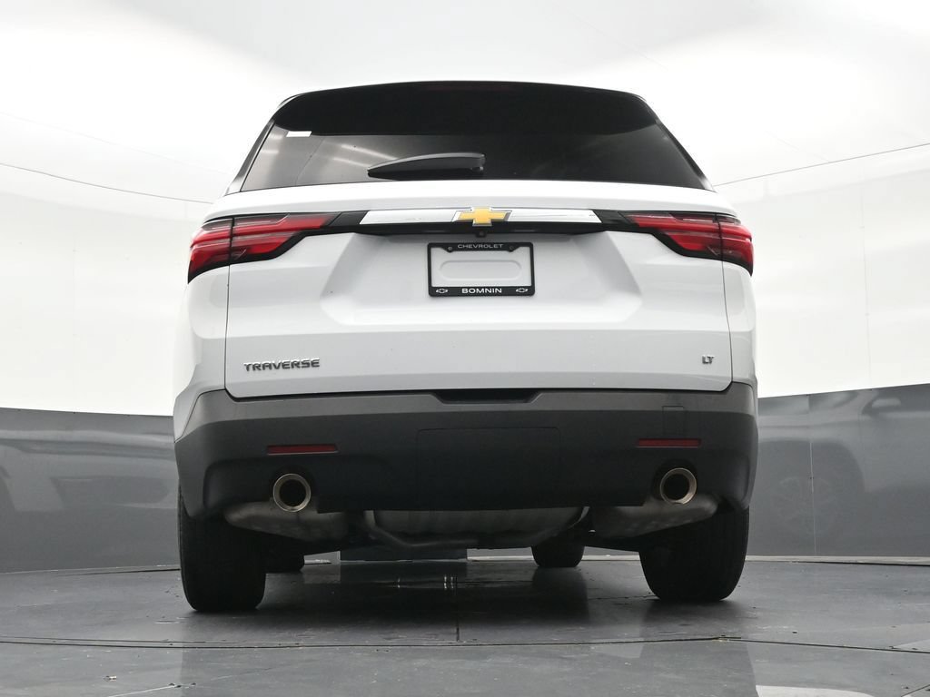 Used 2023 Chevrolet Traverse LT FWD image 25