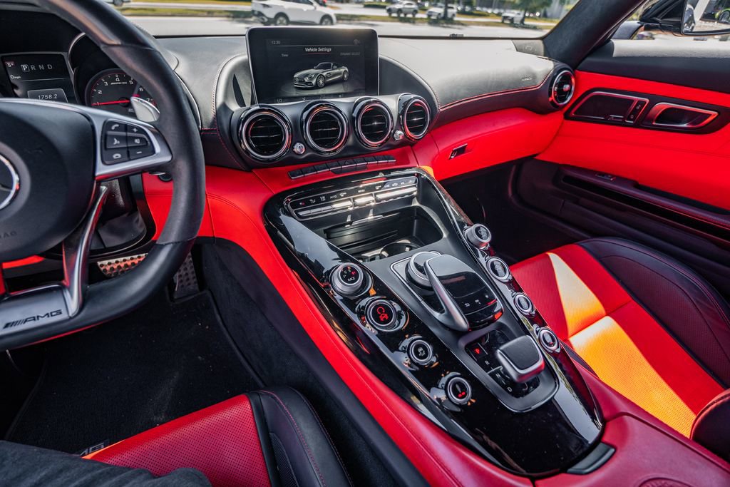Used 2018 Mercedes-Benz AMG GT C image 25