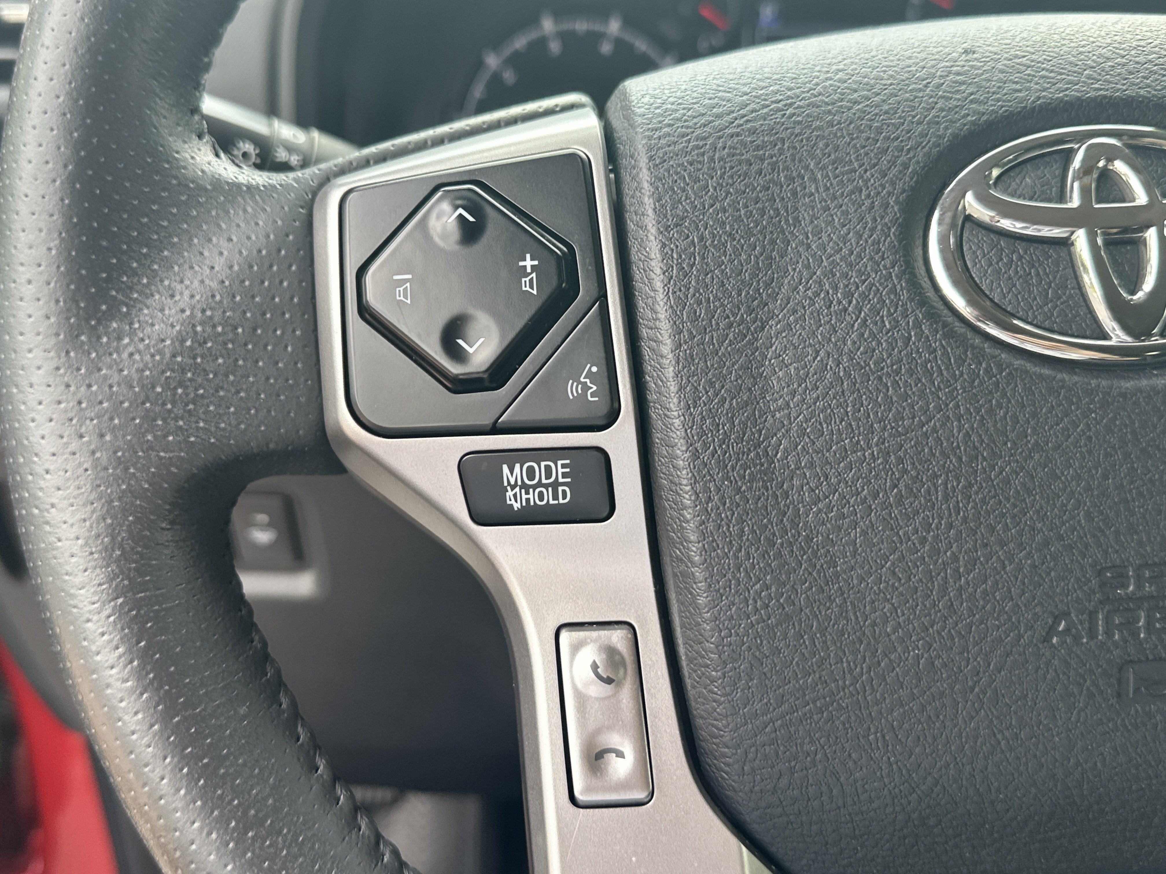 Used 2022 Toyota 4Runner SR5 RWD image 24