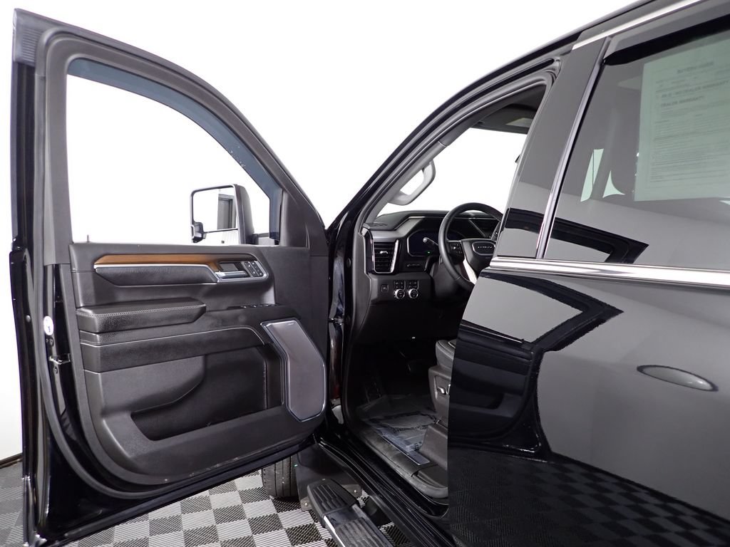 Used 2024 GMC Sierra 3500 Denali w/ Denali Reserve Package AWD/4WD image 22