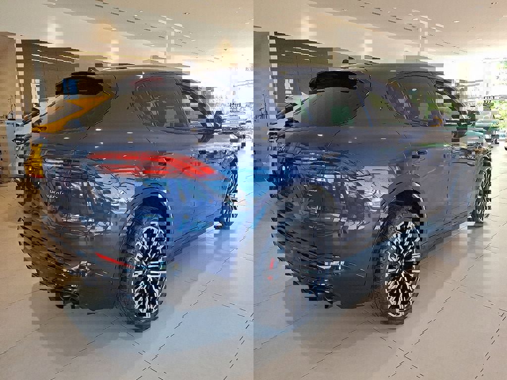 New 2025 Maserati Grecale Modena image 23