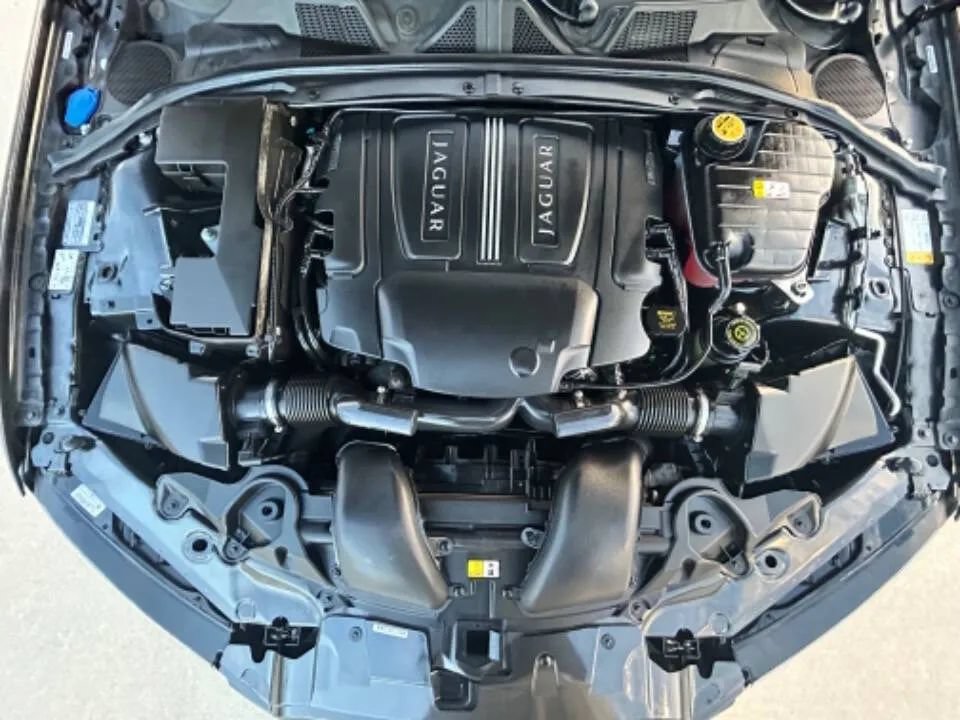 Used 2013 Jaguar XF 3.0 RWD image 26
