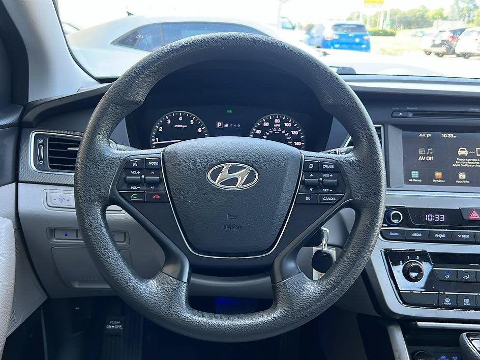 Used 2017 Hyundai Sonata Sport FWD image 12