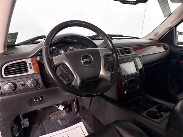Used 2014 GMC Sierra 3500 SLT w/ SLT Convenience Package image 9