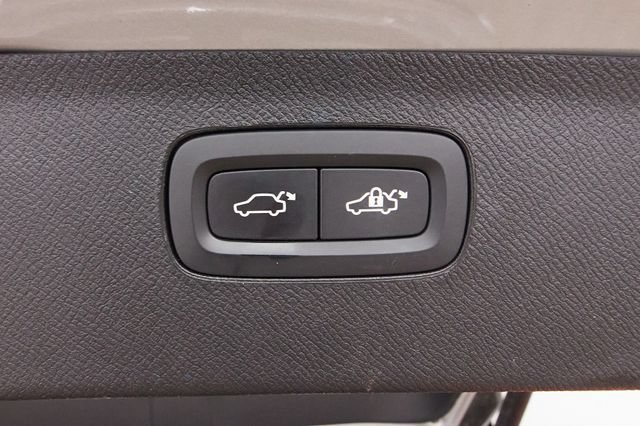 Certified 2024 Volvo XC90 T8 Ultimate w/ Lounge Package AWD/4WD image 34