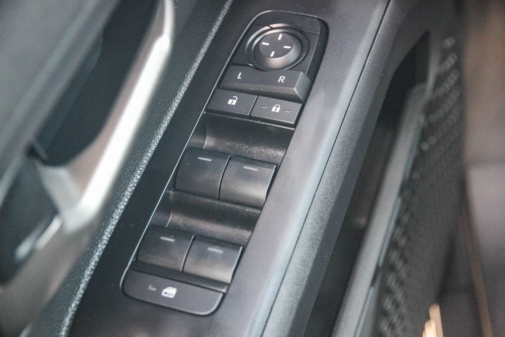 Used 2025 Toyota Tacoma TRD Sport AWD/4WD image 20