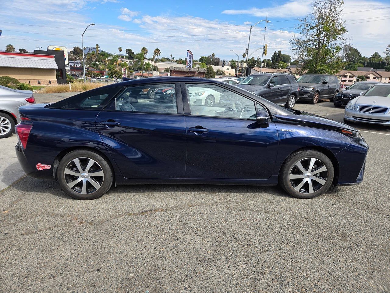Used 2018 Toyota Mirai FWD image 10