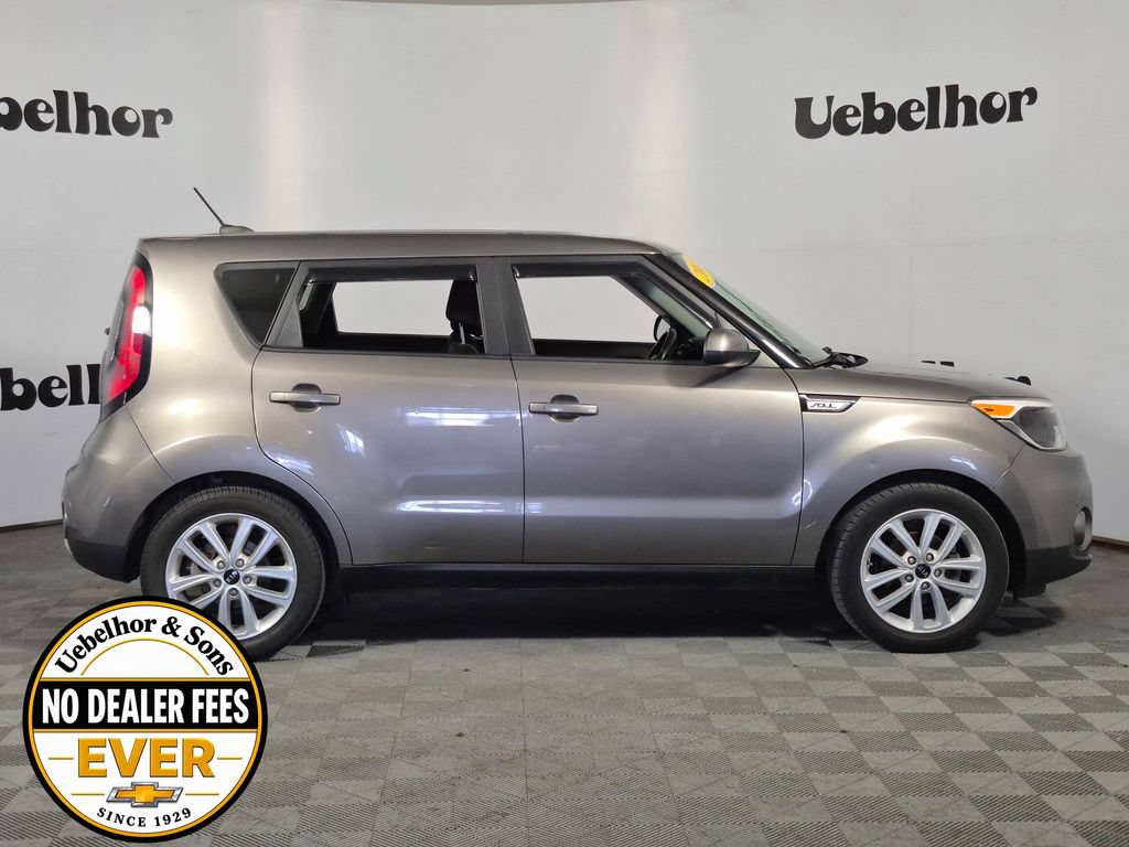 Used 2018 Kia Soul + FWD image 8
