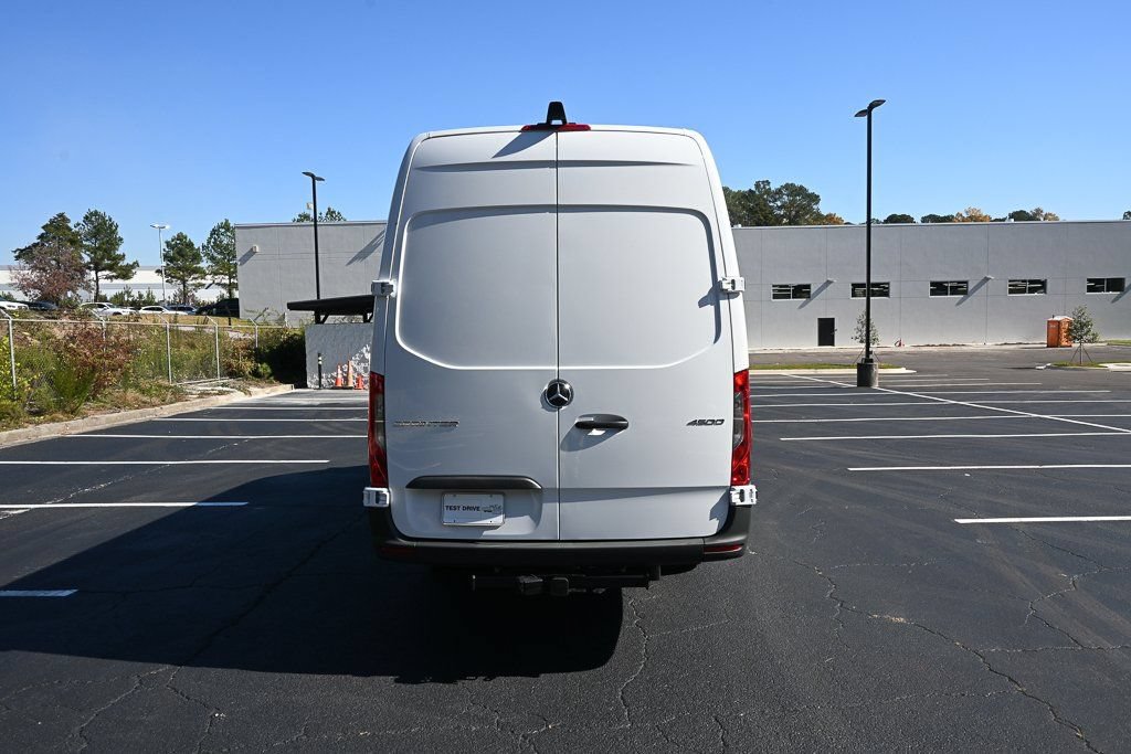 Used 2026 Mercedes-Benz Sprinter 4500 image 28