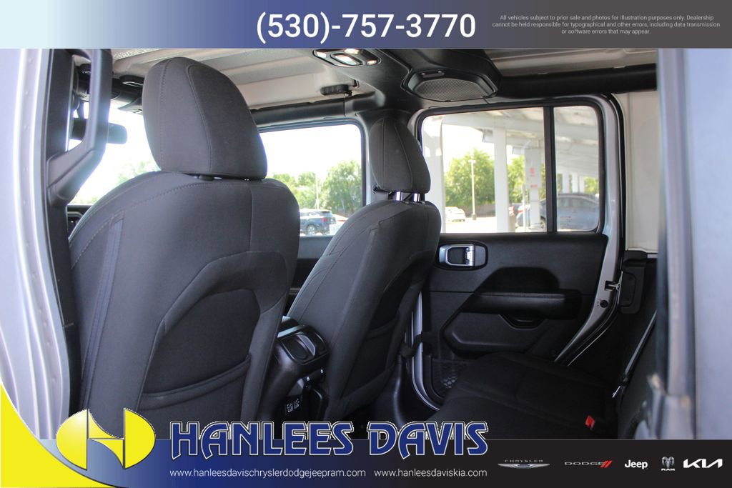 Used 2020 Jeep Wrangler Unlimited Sahara image 12