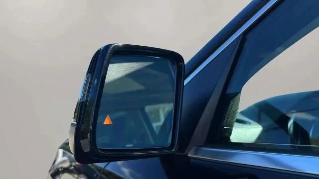 Used 2017 Mercedes-Benz GLS 450 4MATIC image 24