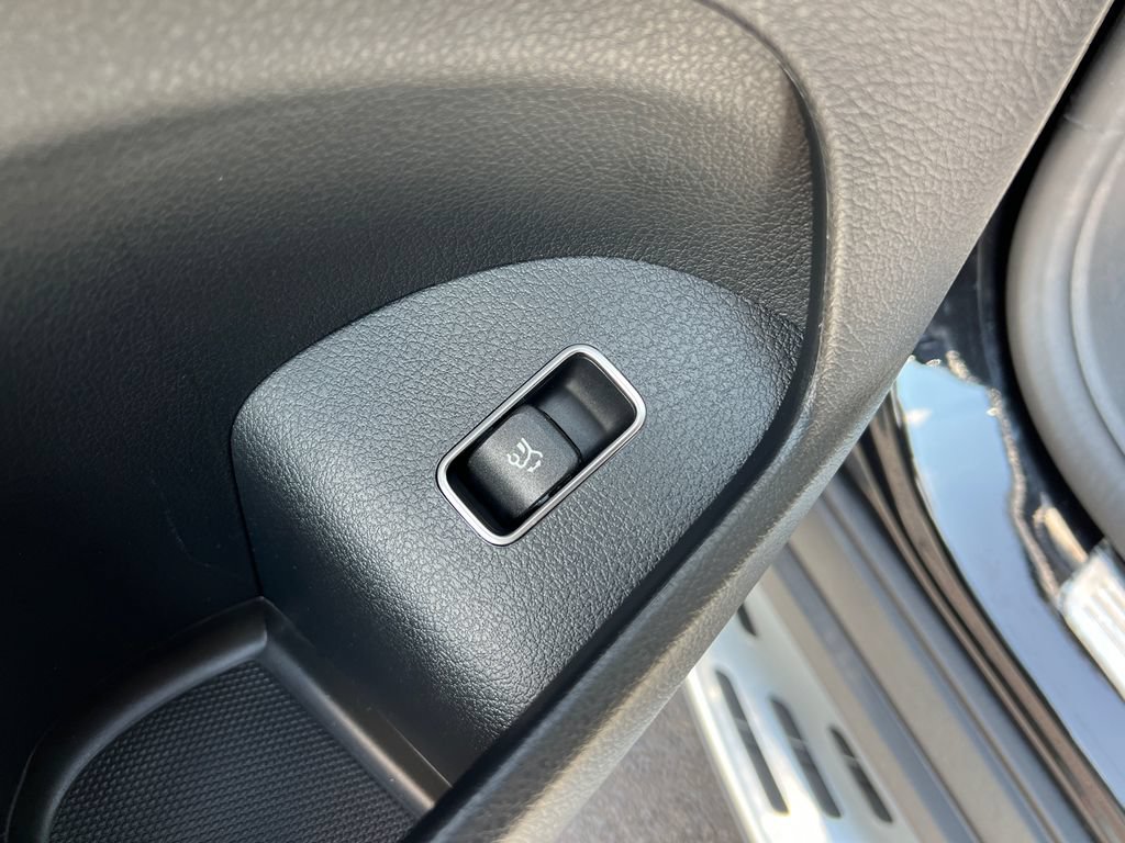 New 2026 Mercedes-Benz GLS 450 4MATIC image 13