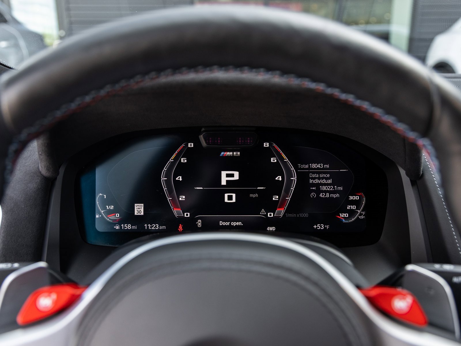 Used 2025 BMW M8 Competition image 27