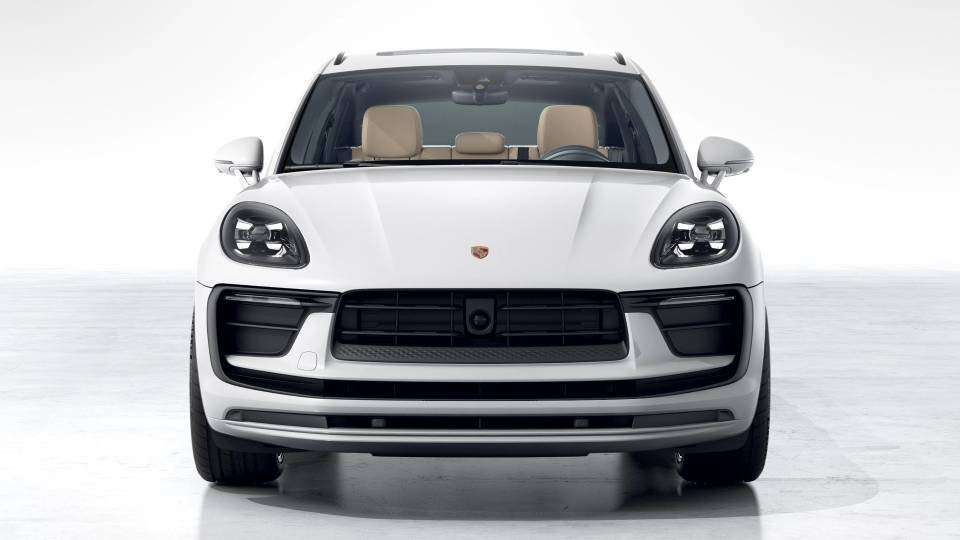 Certified 2026 Porsche Macan AWD/4WD image 8