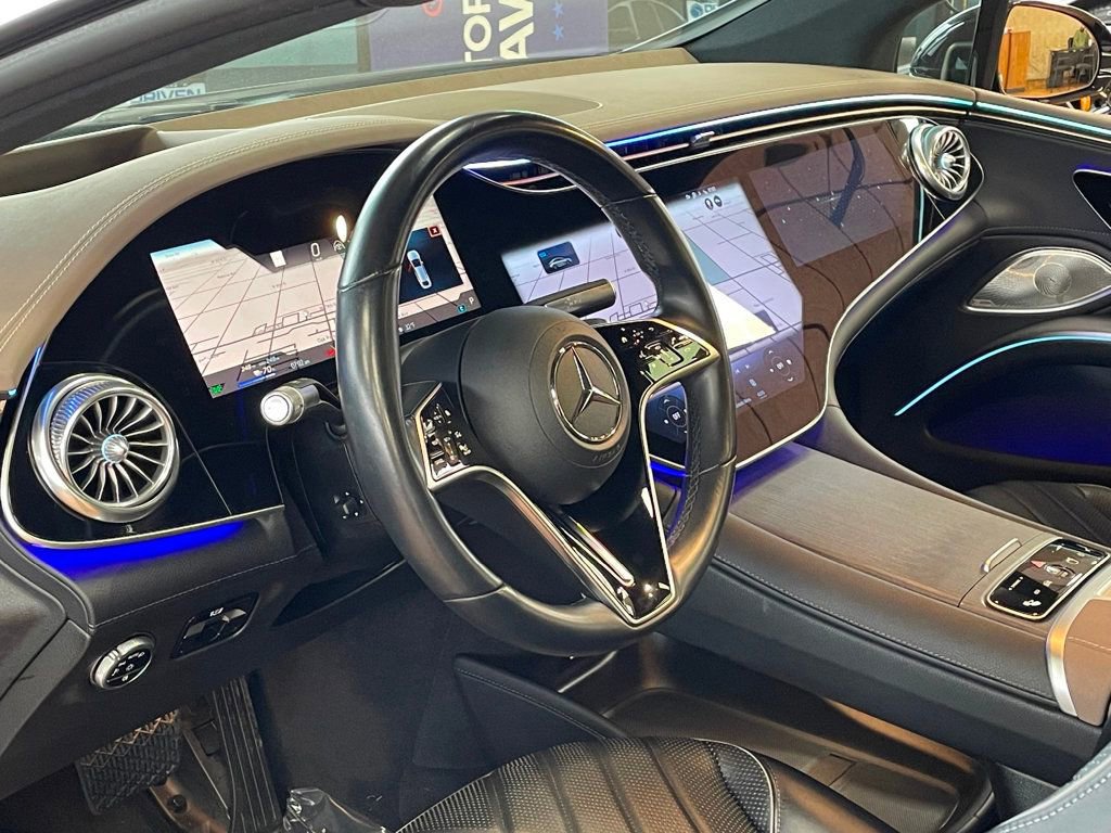 Used 2022 Mercedes-Benz EQS 580 4MATIC Sedan image 12