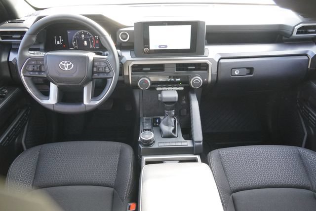 Used 2026 Toyota 4Runner SR5 AWD/4WD image 12