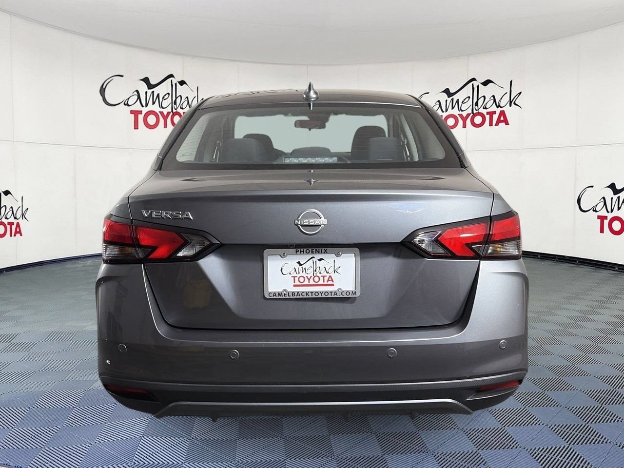 Used 2025 Nissan Versa SV FWD image 7