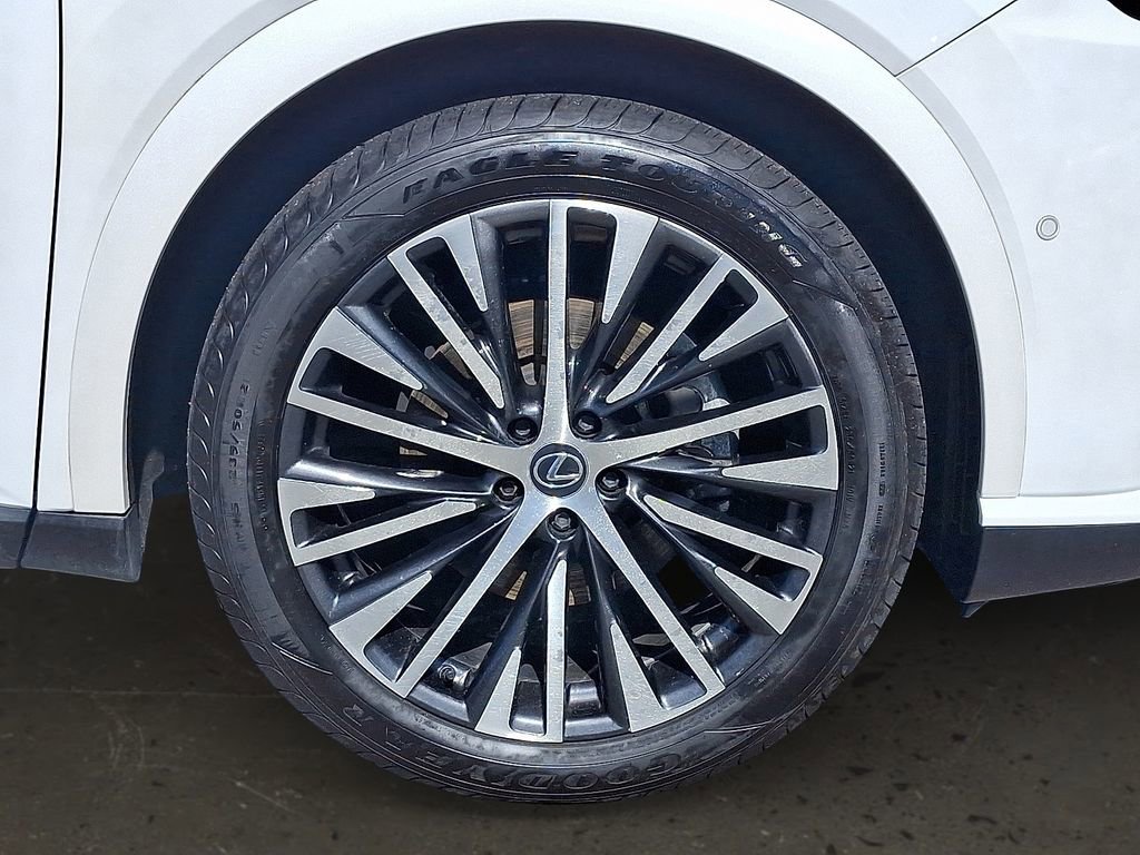 Used 2023 Lexus RX 350 w/ Accessory Package (Z1) image 9
