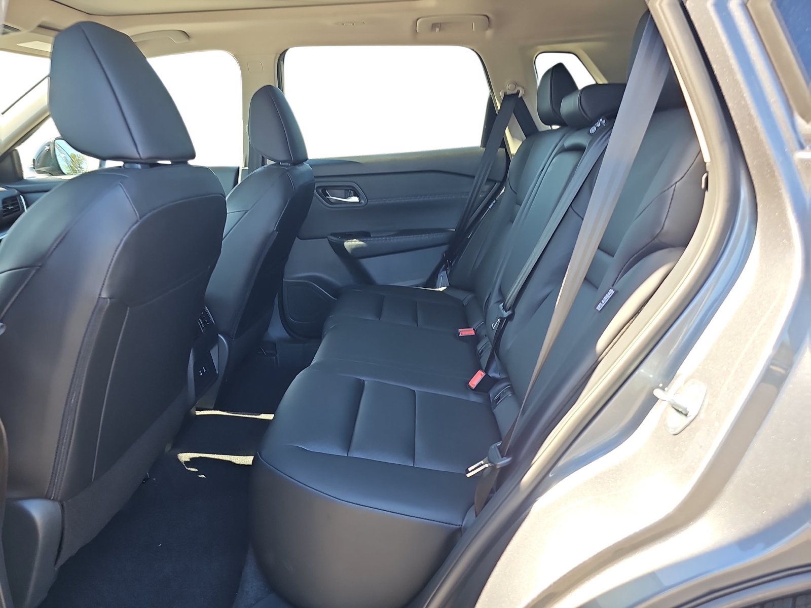 New 2027 Nissan Rogue Dark Armor FWD image 14