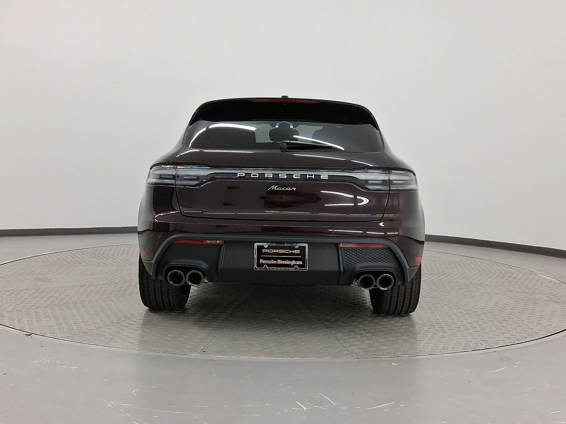 Used 2025 Porsche Macan image 10