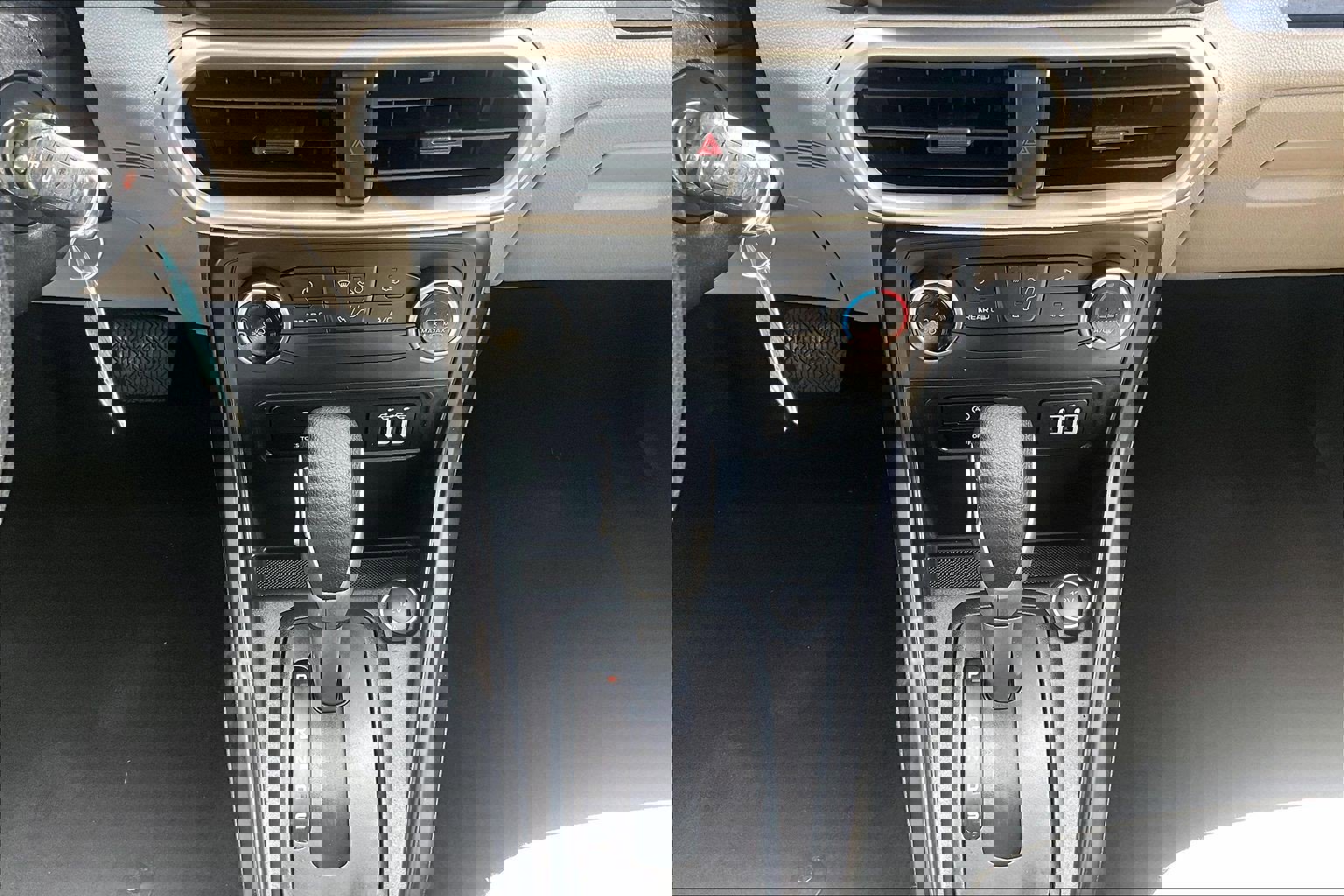 Used 2022 Ford EcoSport S AWD/4WD image 22