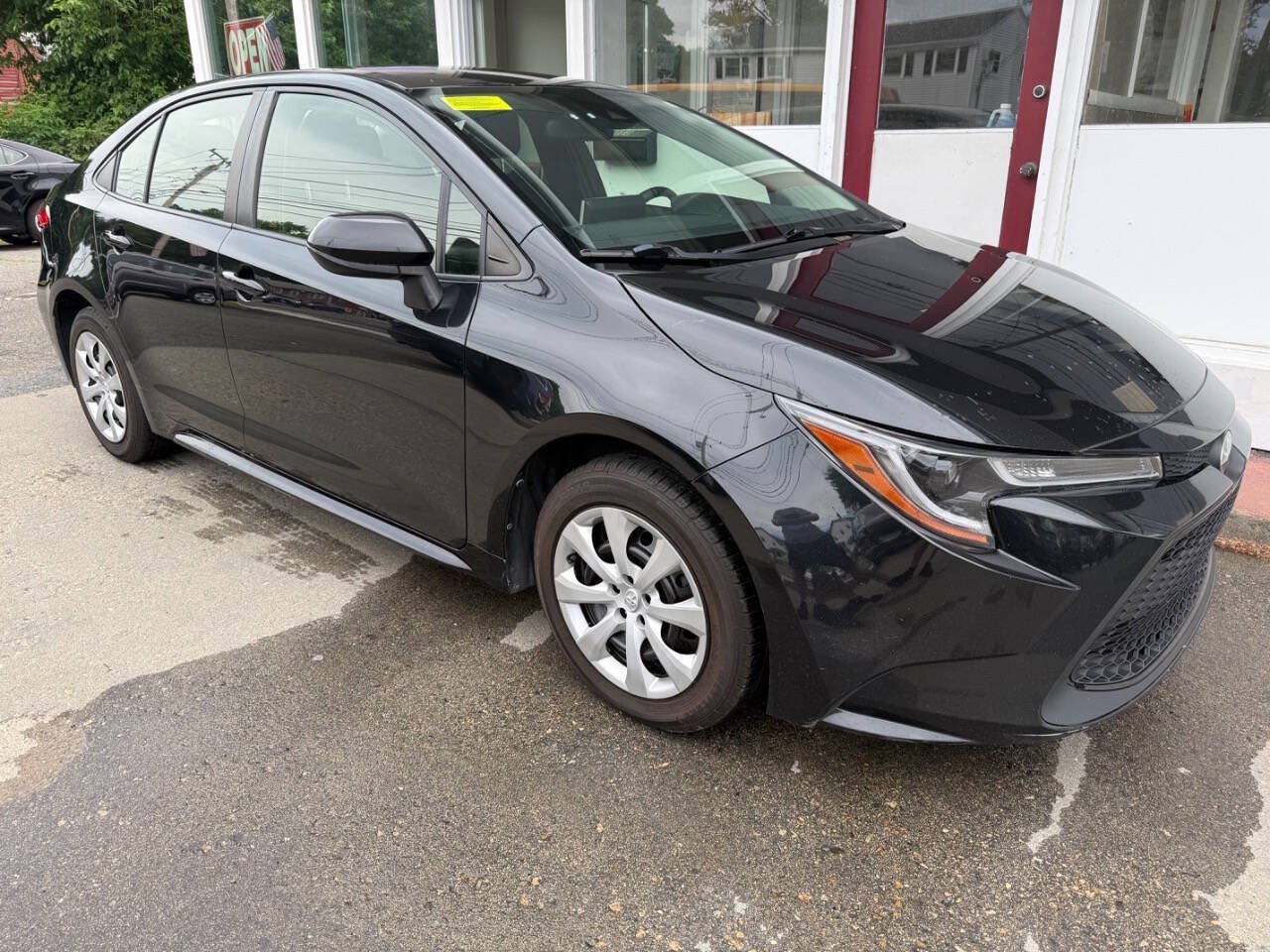 Used 2020 Toyota Corolla LE FWD image 31
