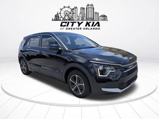 Used 2025 Kia Niro LX FWD image 7