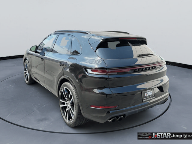 Used 2026 Porsche Cayenne Turbo w/ Technology Package AWD/4WD image 7