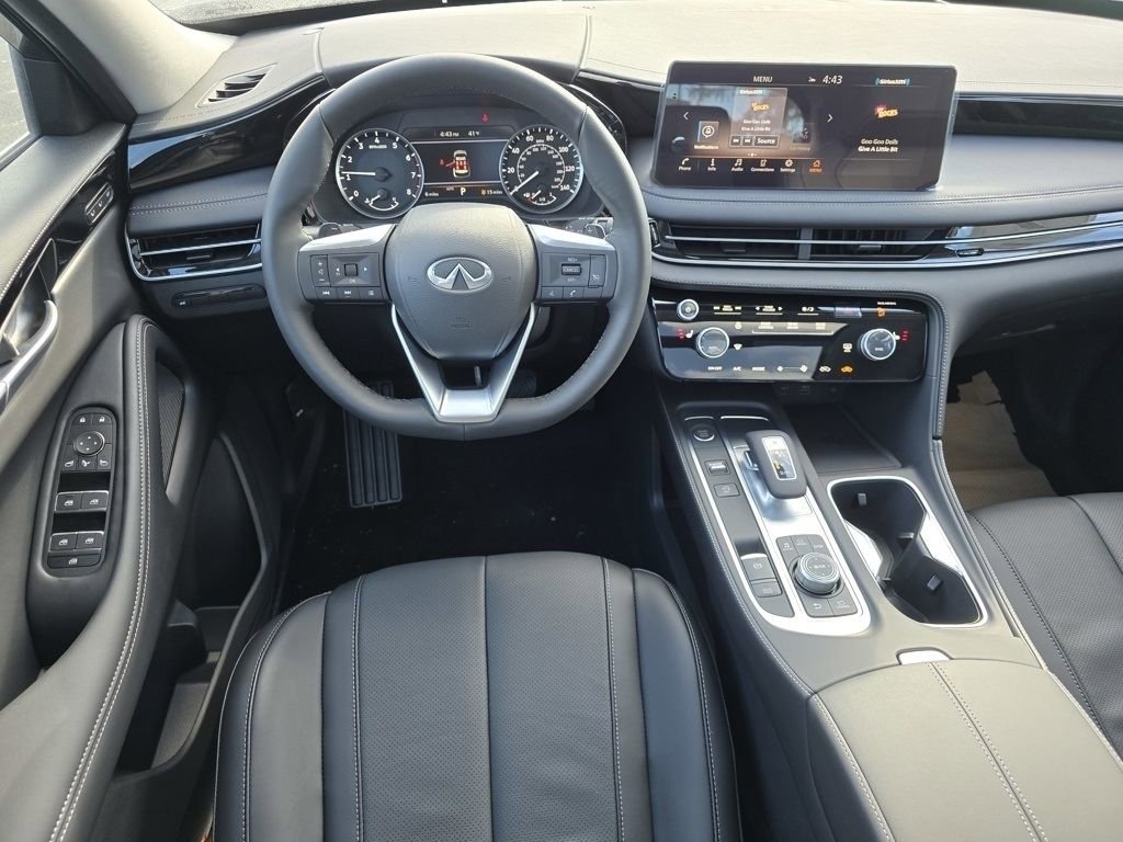 Certified 2025 INFINITI QX60 Pure image 26