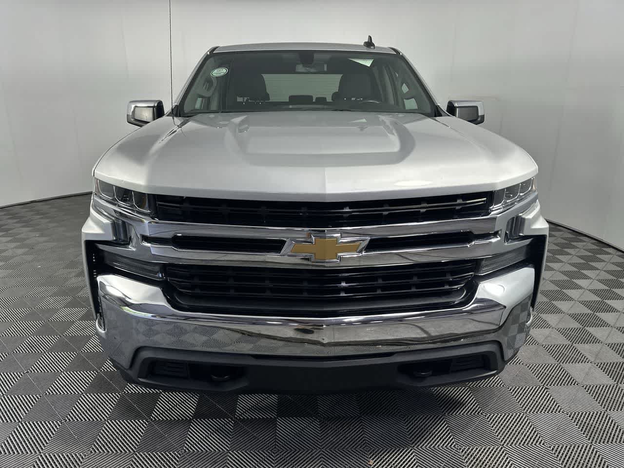 Used 2020 Chevrolet Silverado 1500 LT w/ All-Star Edition AWD/4WD image 3