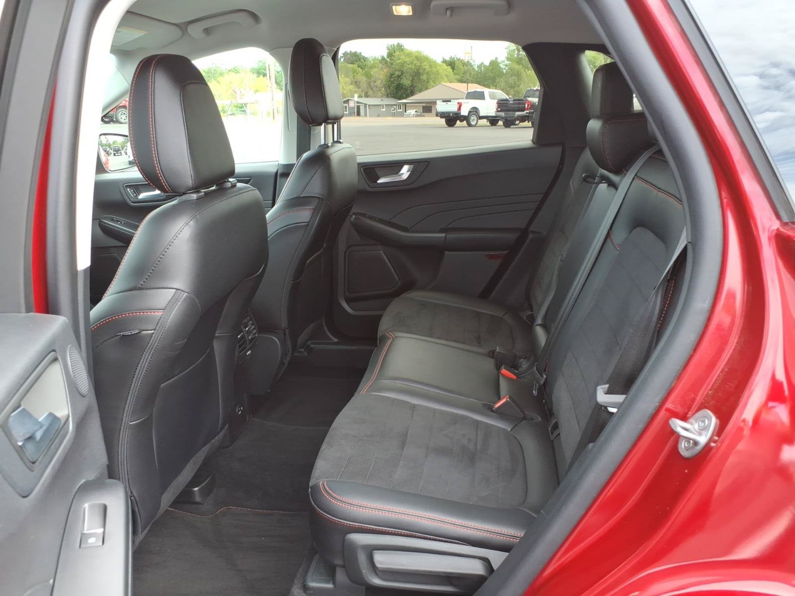 Used 2022 Ford Escape SEL w/ SEL Stealth AWD Package image 13