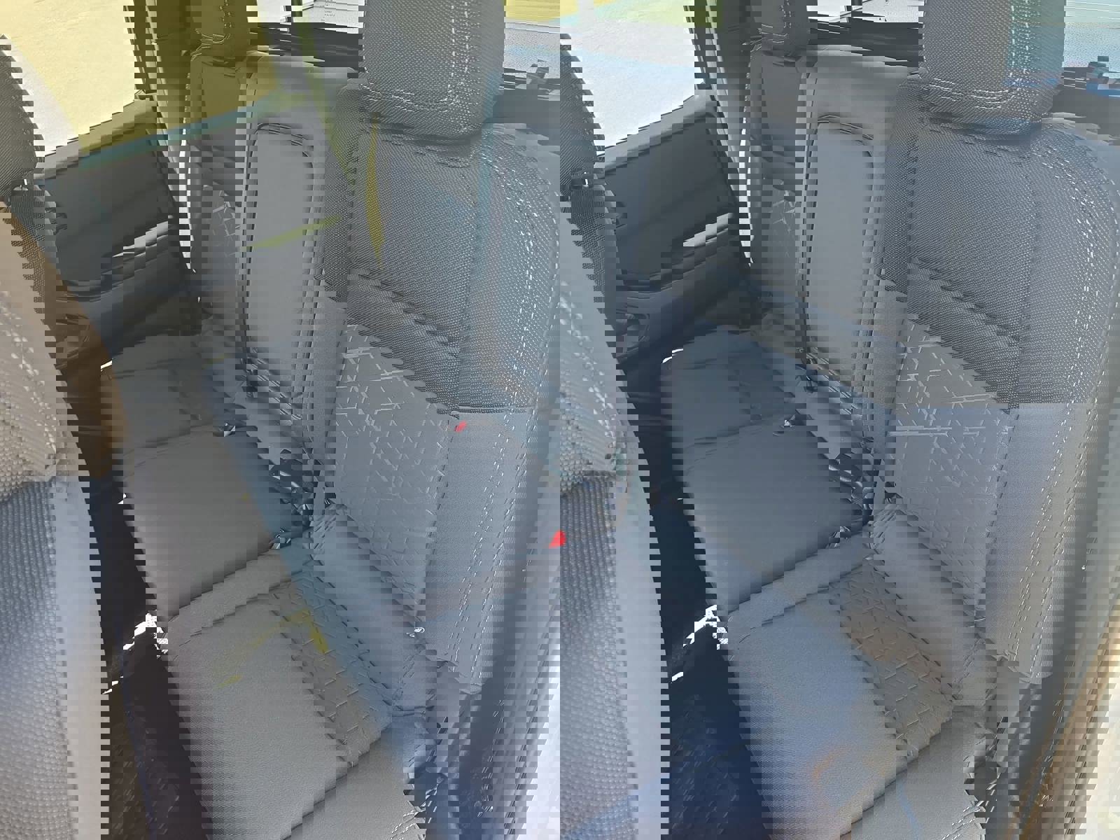 Used 2026 Nissan Frontier SV w/ Tow Package image 15