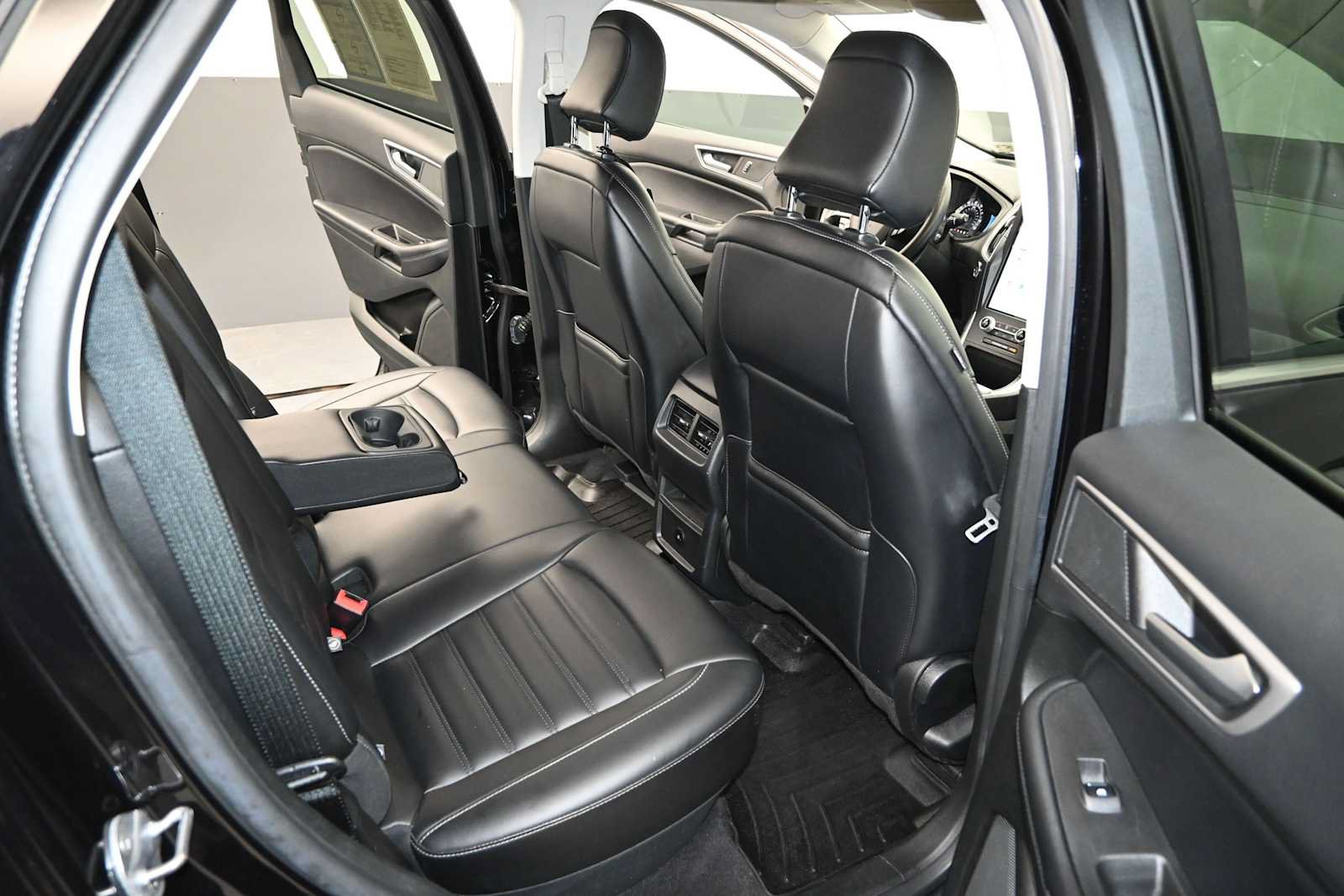 Used 2023 Ford Edge SEL AWD/4WD image 26
